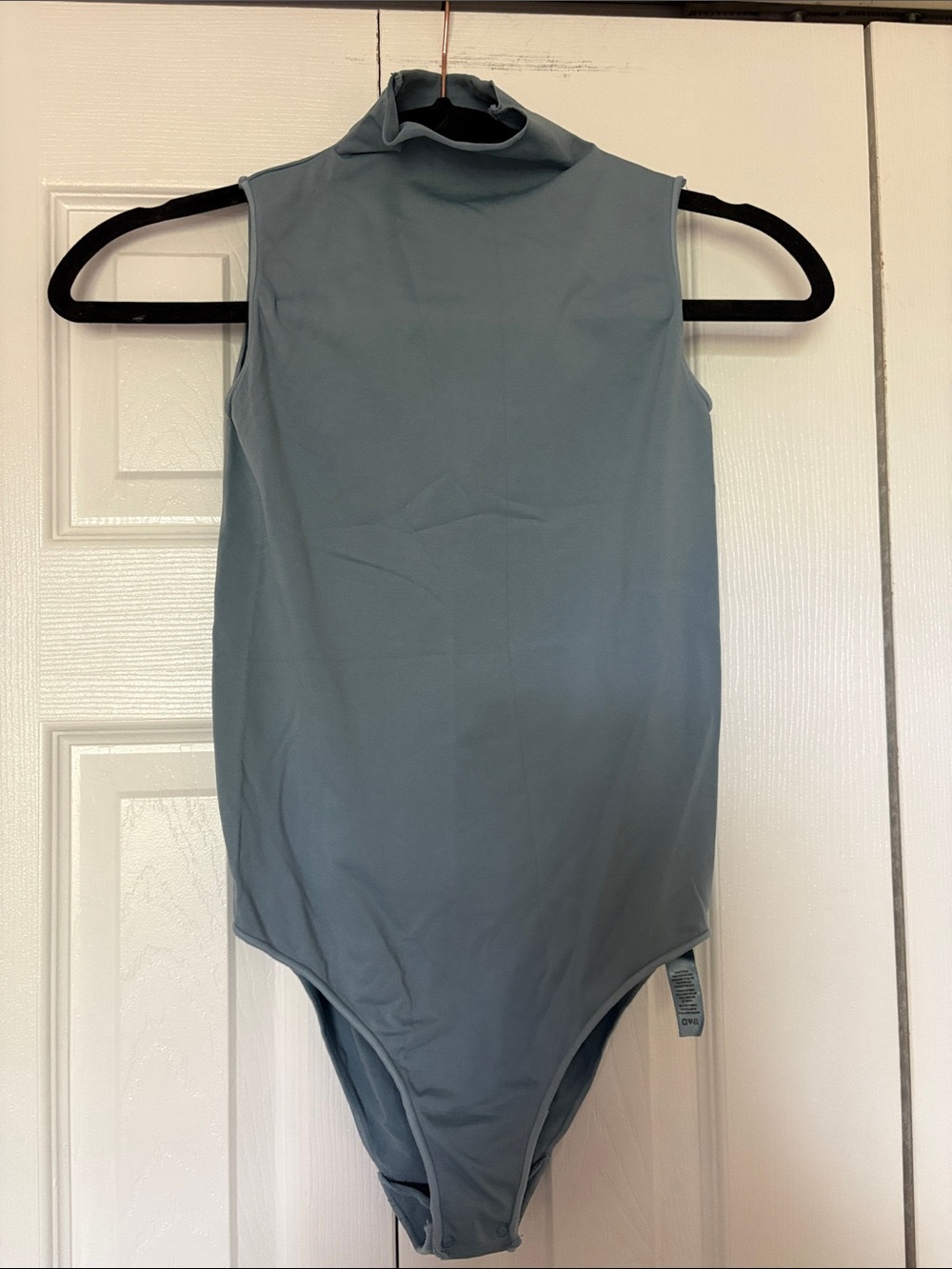 SKIMS Essential Mock Neck Sleeveless Bodysuit S/M